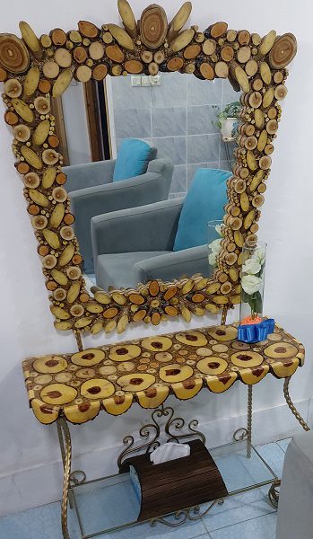 میز آرایش چوب و فلز چند تیکه